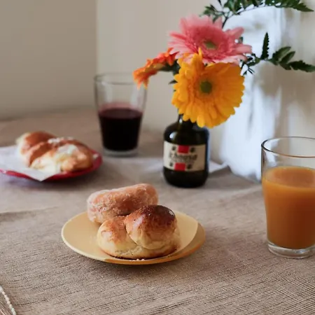 Flower Mini Casa 10 Minuti Dal Mare E Dal Centro Citta * Neapol