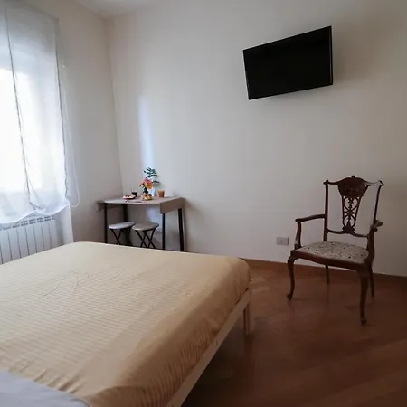 شقة Flower Mini Casa 10 Minuti Dal Mare E Dal Centro Citta *